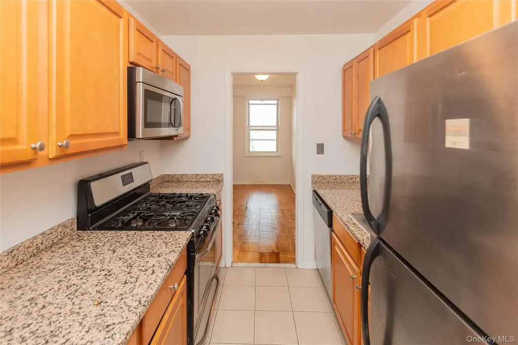 1841 Central Park Avenue Yonkers NY 10710