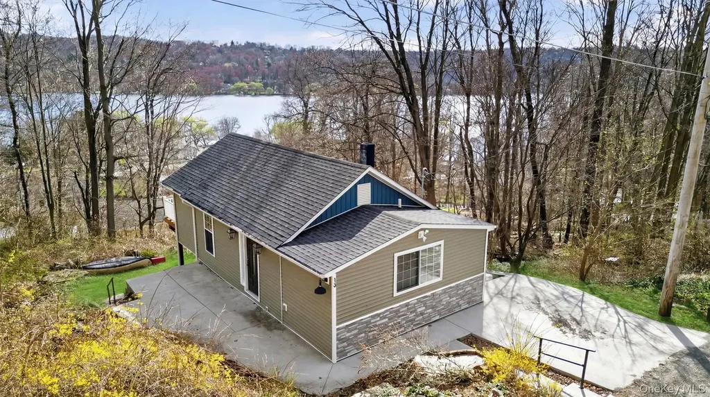13 Ripley Road Patterson NY 12563