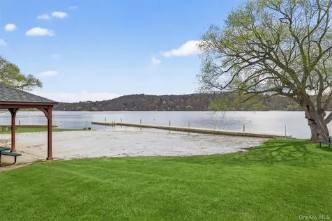 13 Ripley Road Patterson NY 12563