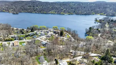 13 Ripley Road Patterson NY 12563