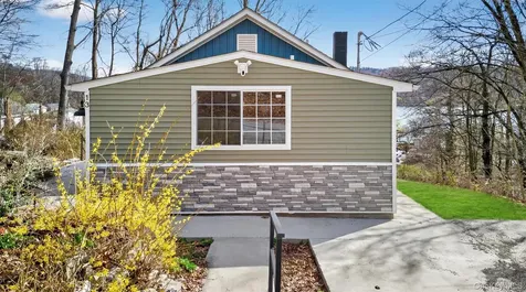 13 Ripley Road Patterson NY 12563