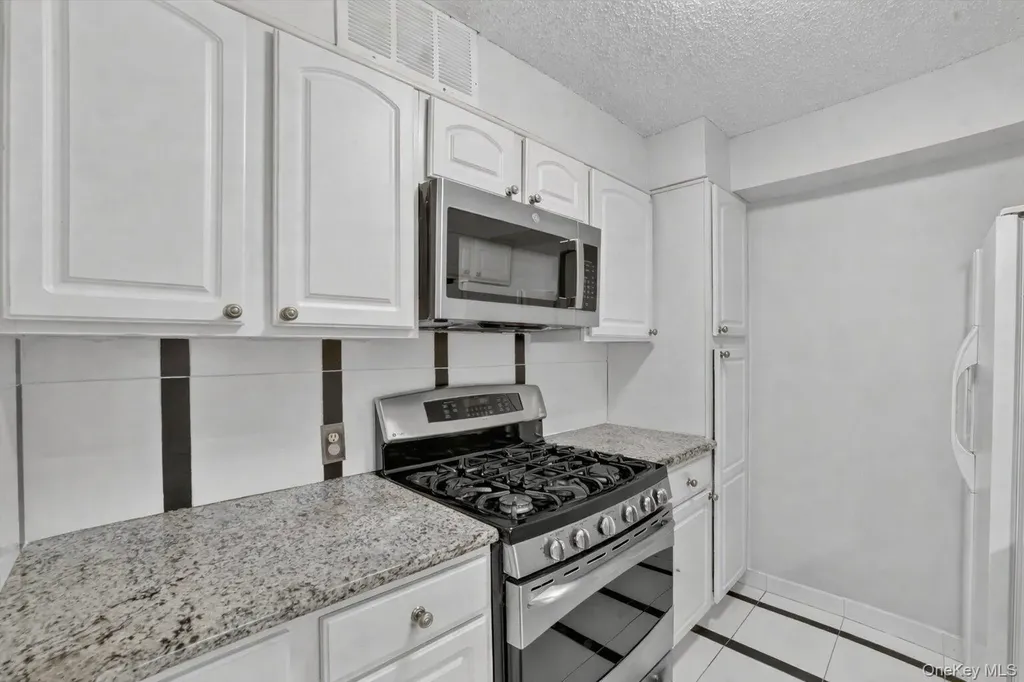 66 Crisfield Yonkers NY 10710