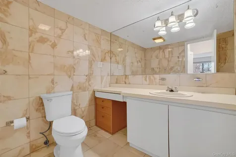 66 Crisfield Yonkers NY 10710