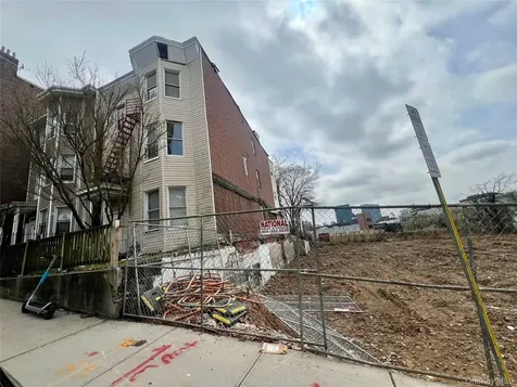 30 Ashburton Avenue Yonkers NY 10701