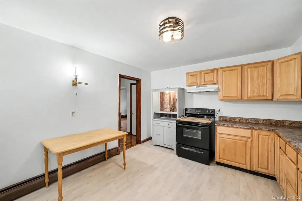 15 Forge Hill Road New Windsor NY 12553
