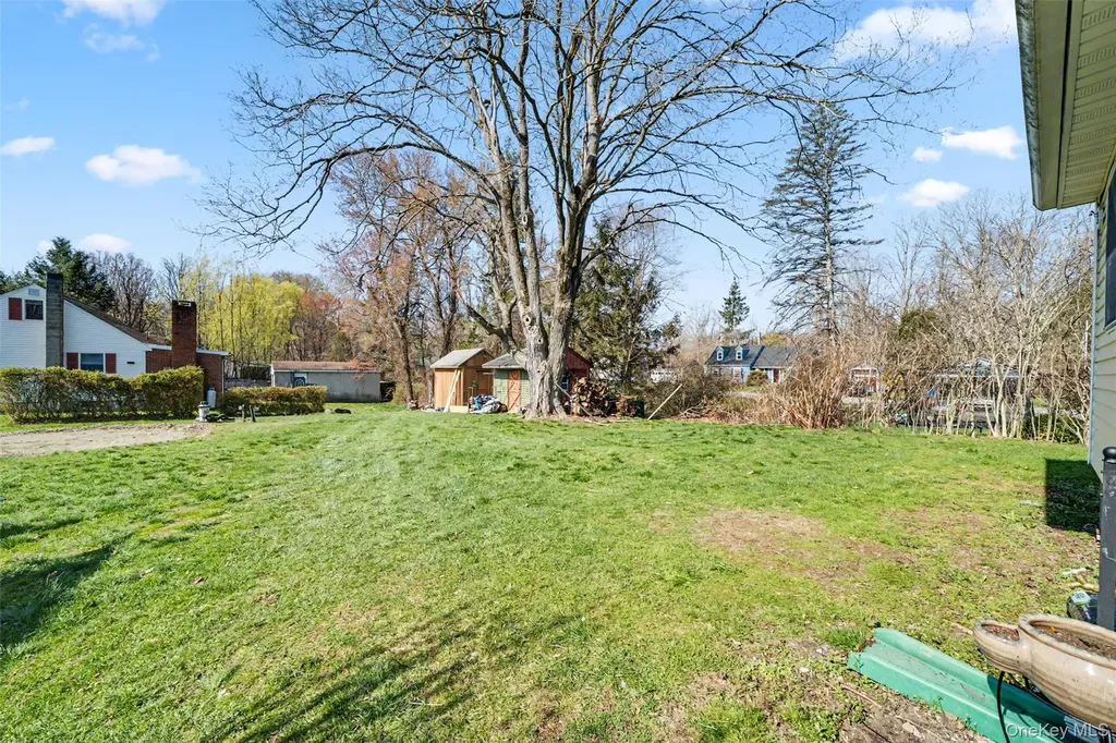 15 Forge Hill Road New Windsor NY 12553