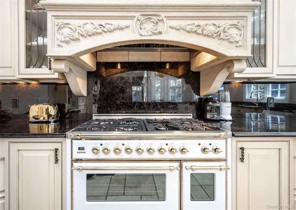 3 Vincent Lane Armonk NY 10504