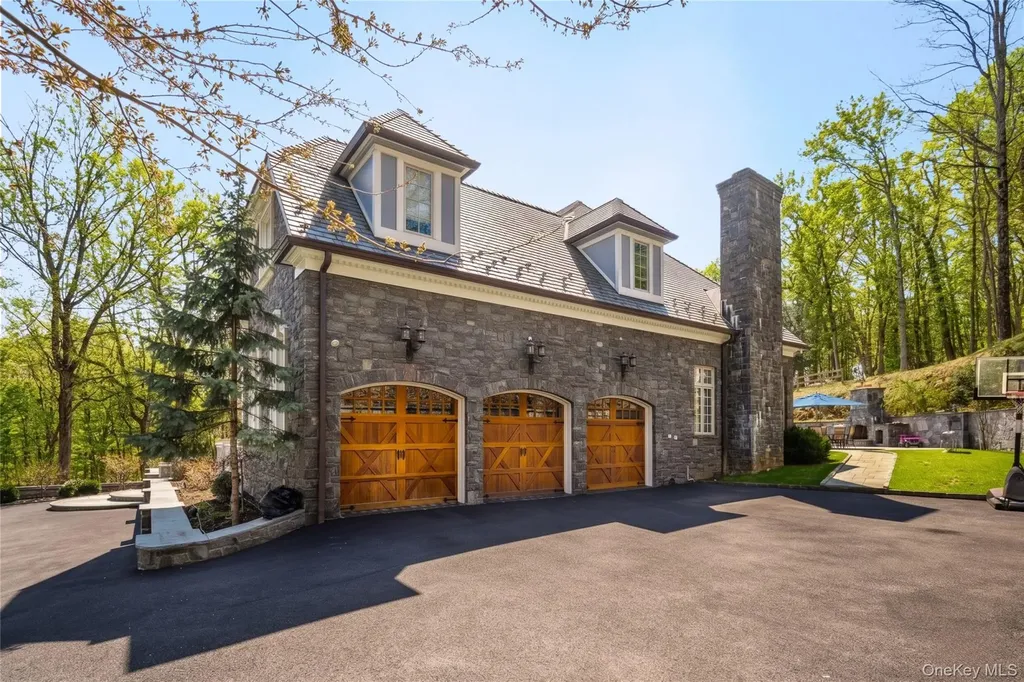 3 Vincent Lane Armonk NY 10504