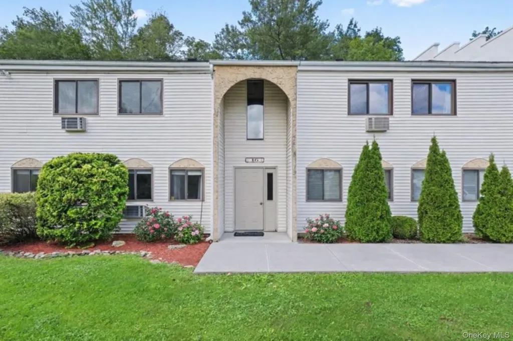 16 Carnaby Street Wappingers Falls NY 12589