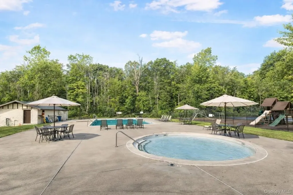 16 Carnaby Street Wappingers Falls NY 12589