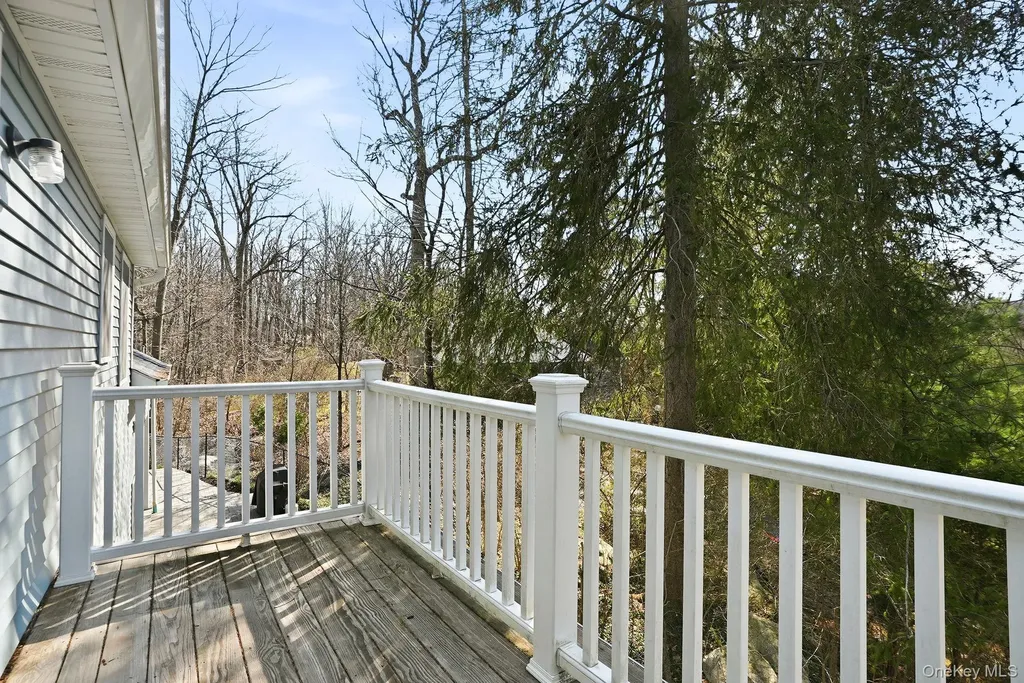 19 Lillian Road Mahopac NY 10541