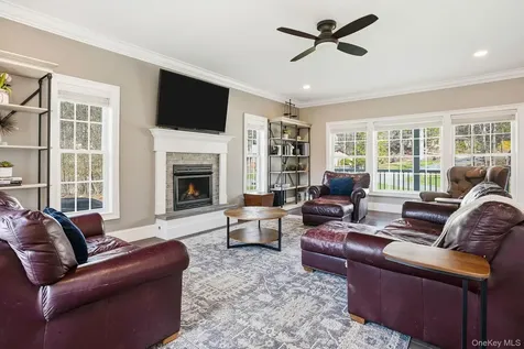 19 Lillian Road Mahopac NY 10541