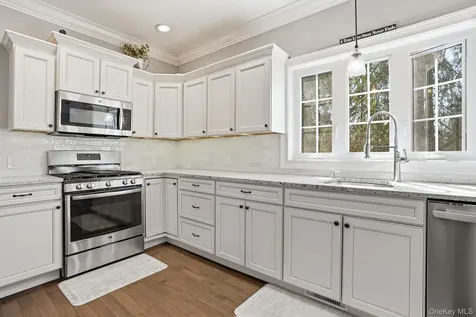 19 Lillian Road Mahopac NY 10541
