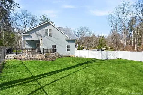 19 Lillian Road Mahopac NY 10541