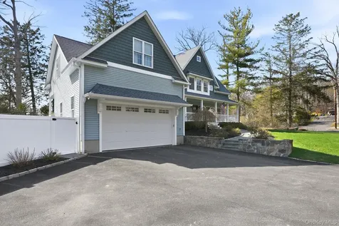 19 Lillian Road Mahopac NY 10541