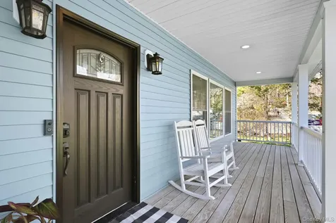 19 Lillian Road Mahopac NY 10541