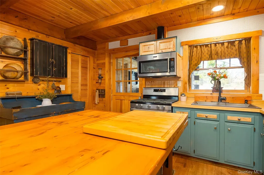 119 Becker Hill Road Red Hook NY 12571
