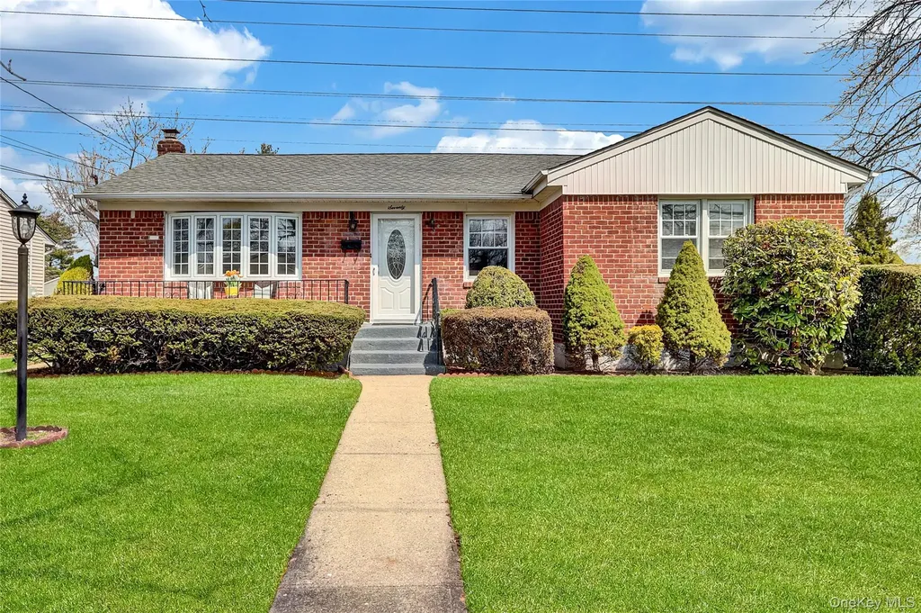 70 Martin Road N Bethpage NY 11714