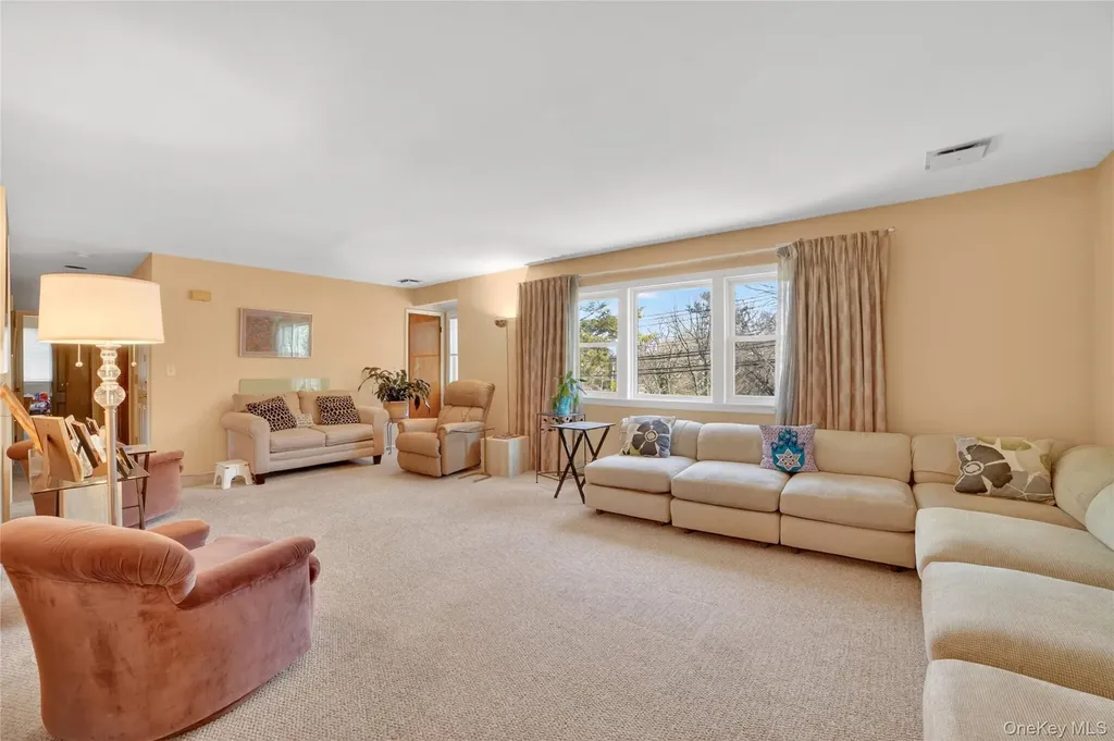 276 5th Avenue New Rochelle NY 10801