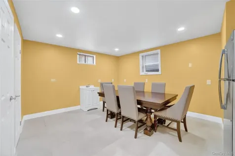 276 5th Avenue New Rochelle NY 10801