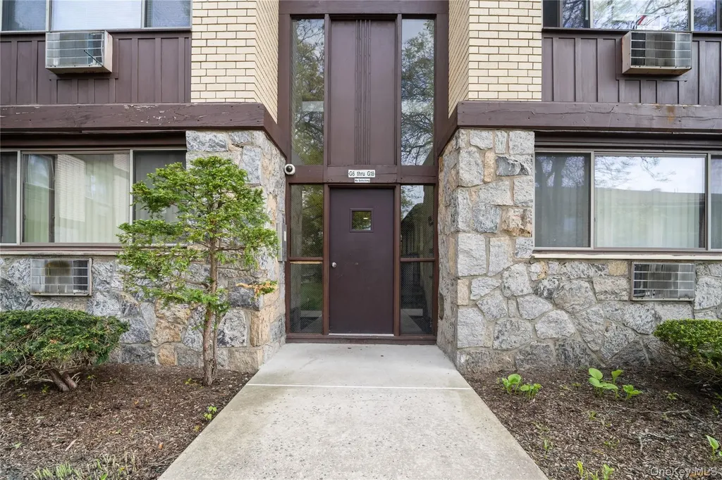 252 N Main Street Spring Valley NY 10977