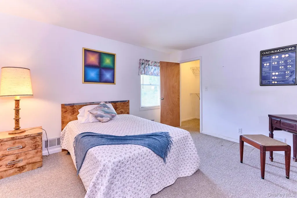 10 W Simmon Callicoon NY 12736