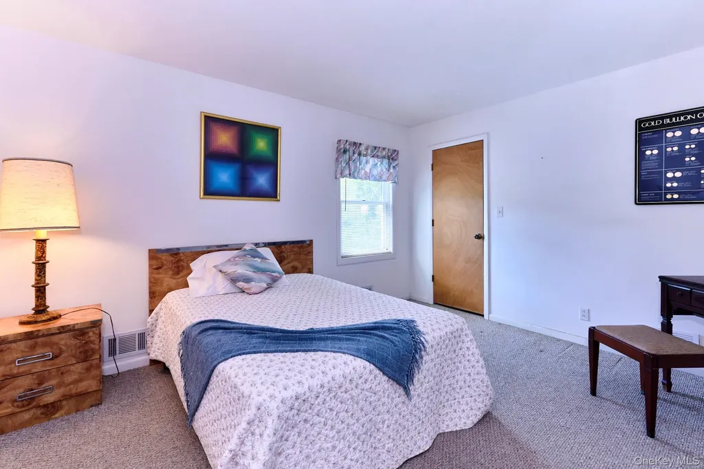 10 W Simmon Callicoon NY 12736