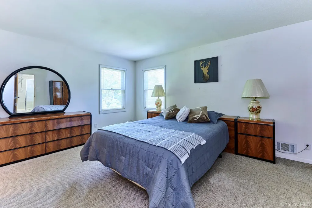 10 W Simmon Callicoon NY 12736