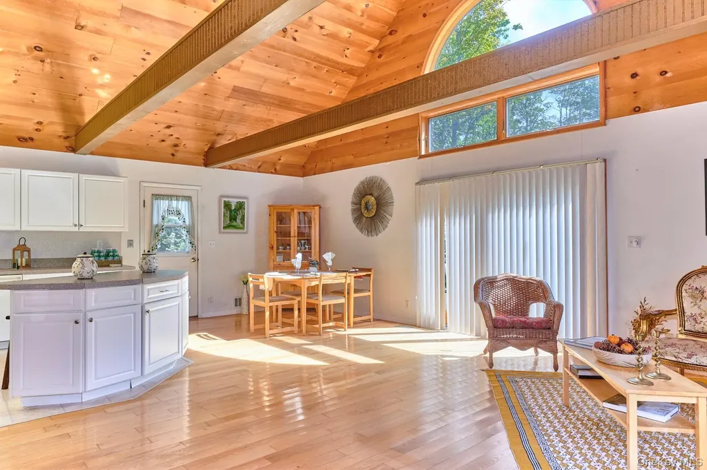 10 W Simmon Callicoon NY 12736
