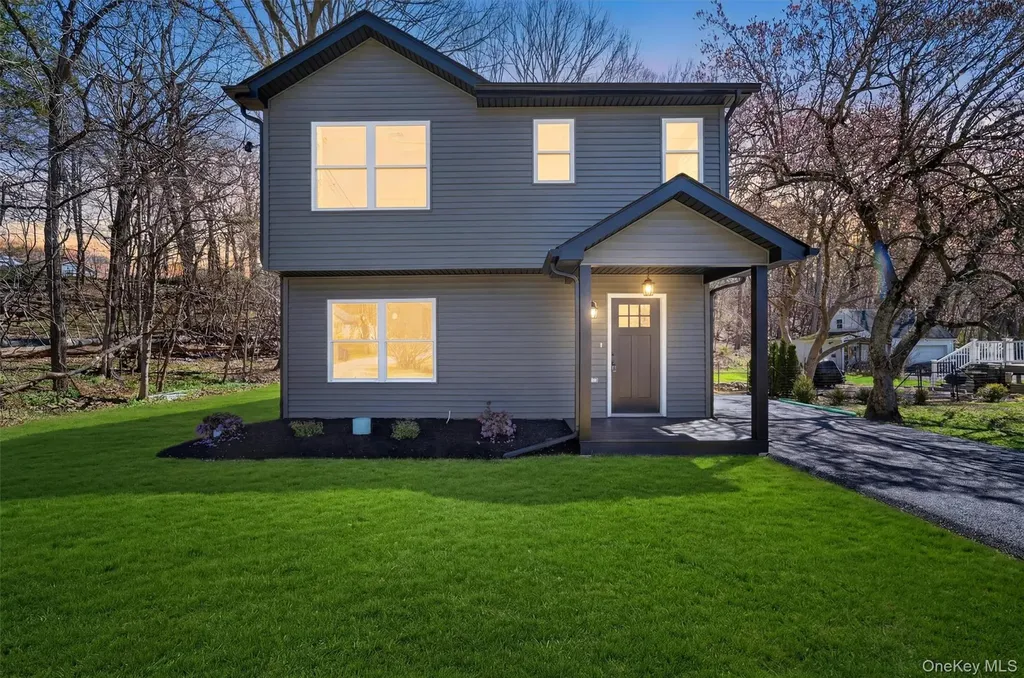 111 Cedar Avenue New Windsor NY 12553