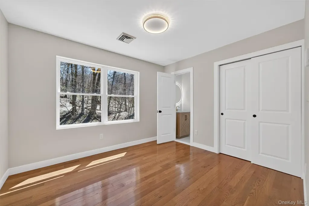 111 Cedar Avenue New Windsor NY 12553