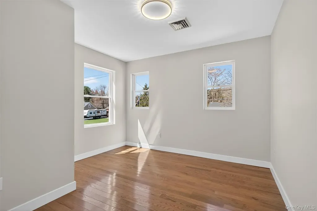 111 Cedar Avenue New Windsor NY 12553