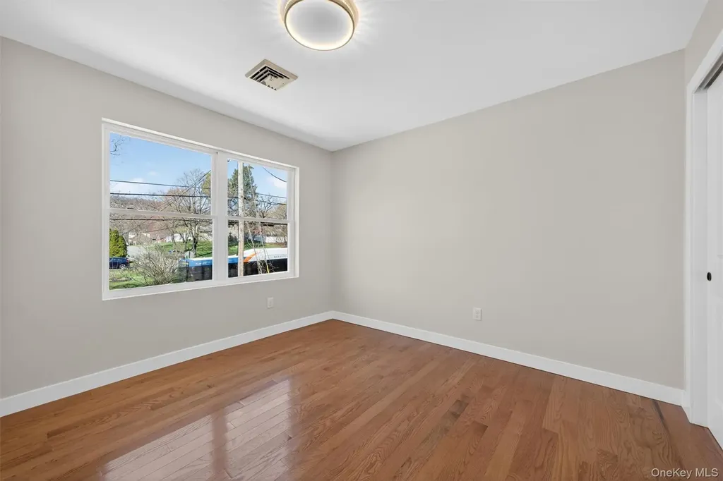 111 Cedar Avenue New Windsor NY 12553