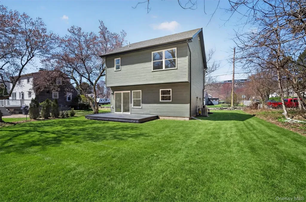 111 Cedar Avenue New Windsor NY 12553