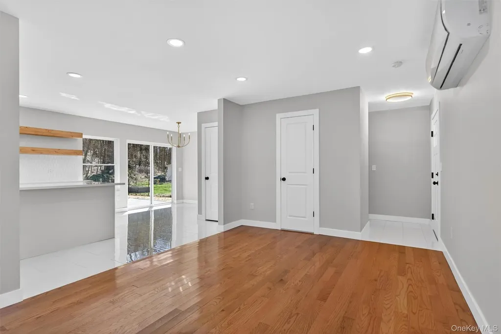 111 Cedar Avenue New Windsor NY 12553