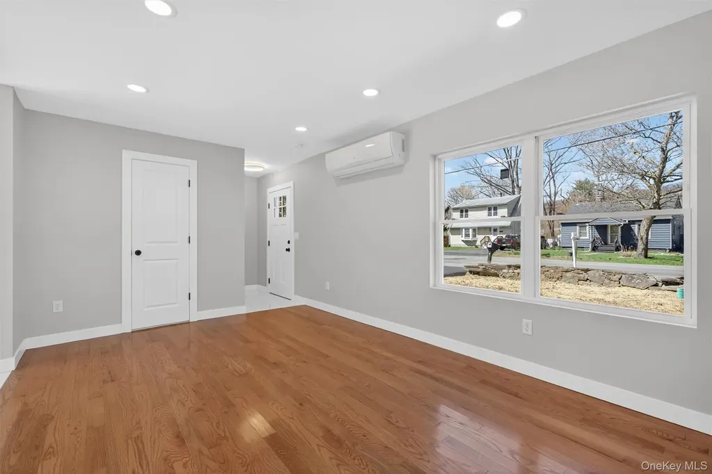 111 Cedar Avenue New Windsor NY 12553