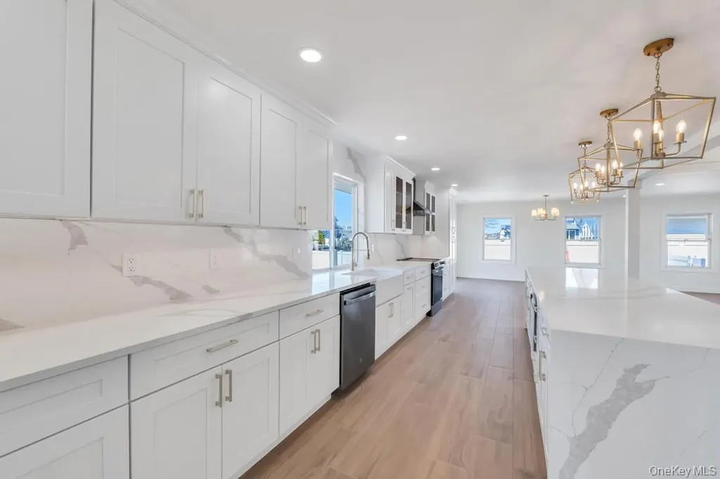 66 Lighthouse Road Babylon NY 11702