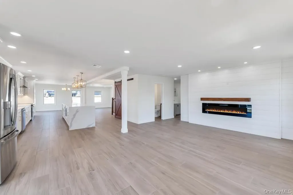 66 Lighthouse Road Babylon NY 11702