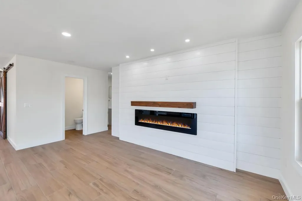 66 Lighthouse Road Babylon NY 11702