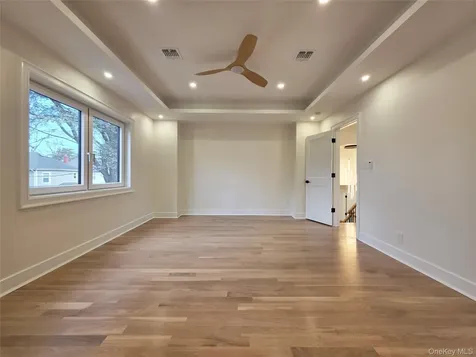 208 Wetherill Road Garden City NY 11530