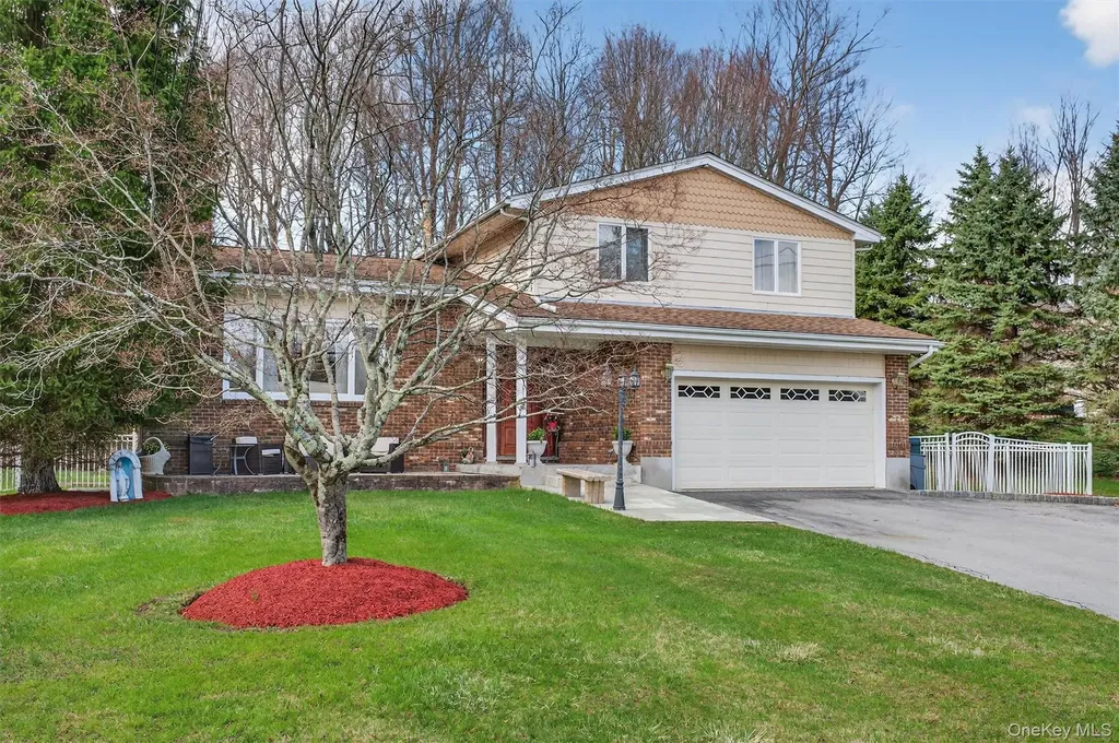 449 W Mombasha Road Monroe NY 10950