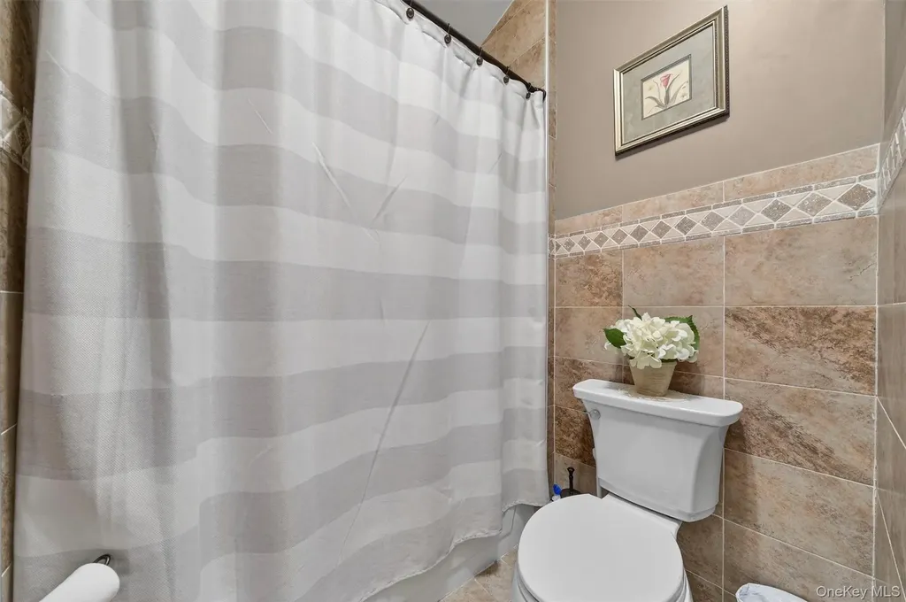 449 W Mombasha Road Monroe NY 10950