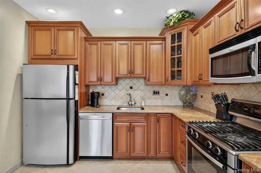449 W Mombasha Road Monroe NY 10950