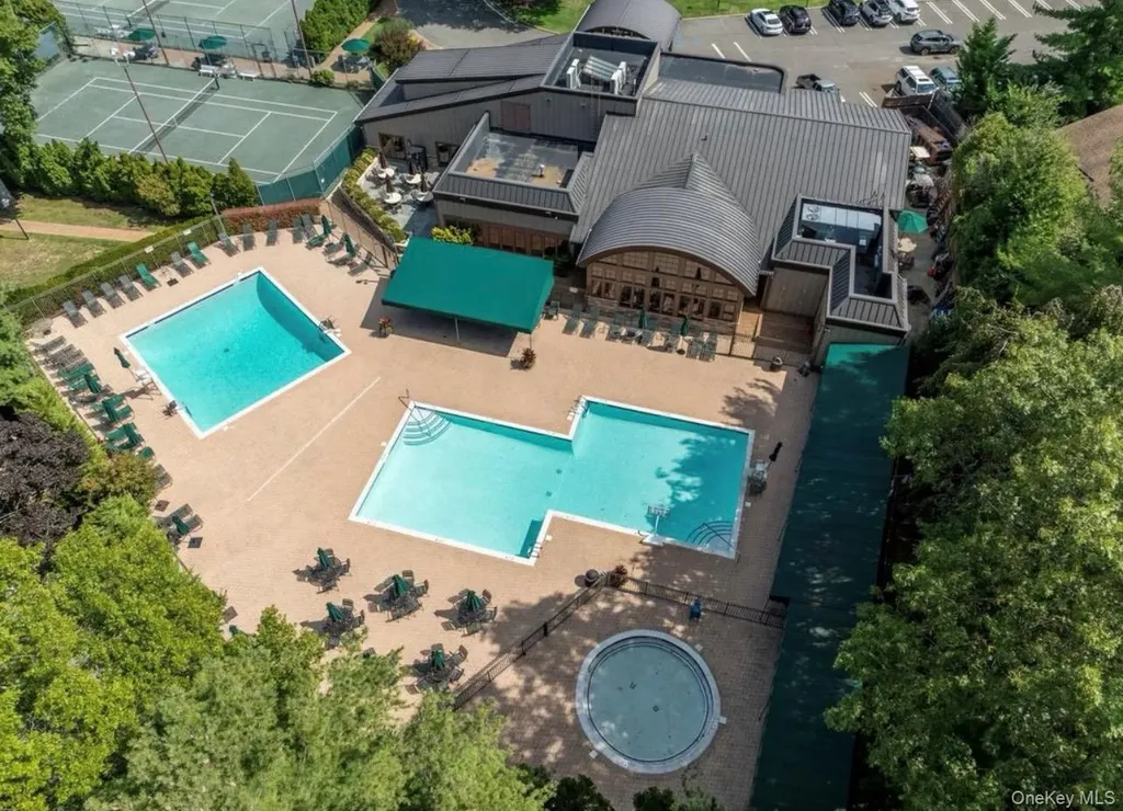 129 Golf View Drive Jericho NY 11753