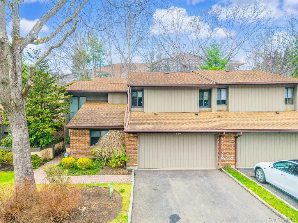 129 Golf View Drive Jericho NY 11753
