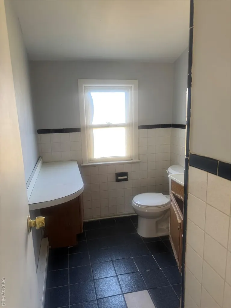 351 E Meadow Avenue East Meadow NY 11554