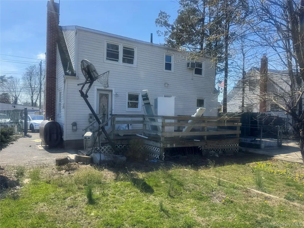 351 E Meadow Avenue East Meadow NY 11554