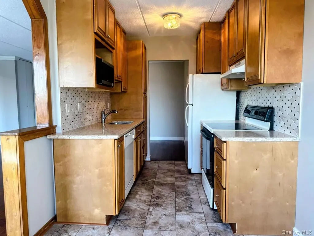 128 Colonial Parkway Yonkers NY 10710