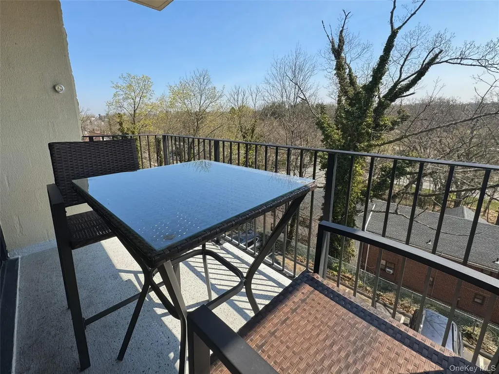 128 Colonial Parkway Yonkers NY 10710