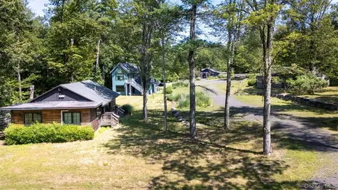 20 Country Club Lane Woodstock NY 12498
